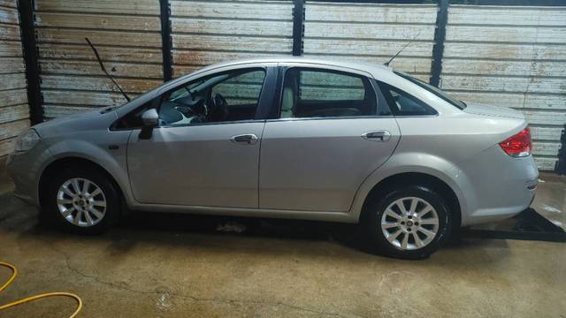 https://images10.gaadi.com/usedgaadi-sellcar/UsedCar/3076f697-b7da-42ab-937e-d90404cbe1d1/0feec796-6c04-4593-9a0e-e34c112b6958.jpg?imwidth=6401