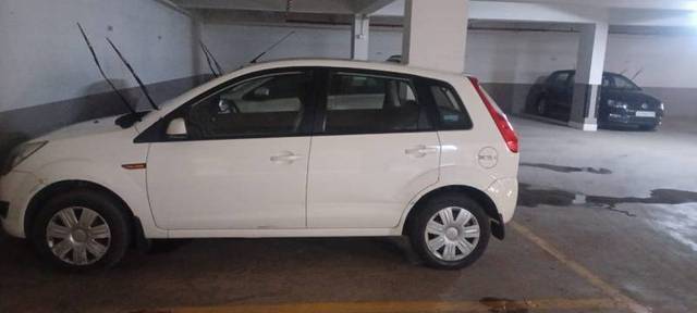 https://images10.gaadi.com/usedgaadi-sellcar/UsedCar/30a37c2e-1e6d-4887-8531-5eb0a684fcf8/7164ddd9-4201-43f3-bd72-0bf8933149d8.jpg?imwidth=6400