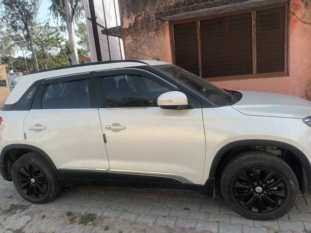 https://images10.gaadi.com/usedgaadi-sellcar/UsedCar/30a5043a-22d0-4103-a5c2-5be88859a538/cf1033f3-9f84-4549-ab5b-b580977ae253.jpg?imwidth=6401