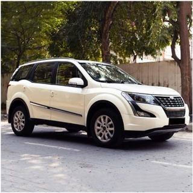 https://images10.gaadi.com/usedgaadi-sellcar/UsedCar/30adb05a-19ad-4658-b94c-fa6ff97a99a8/add0d916-e401-4759-9297-4353366b02e0.jpg?imwidth=6400