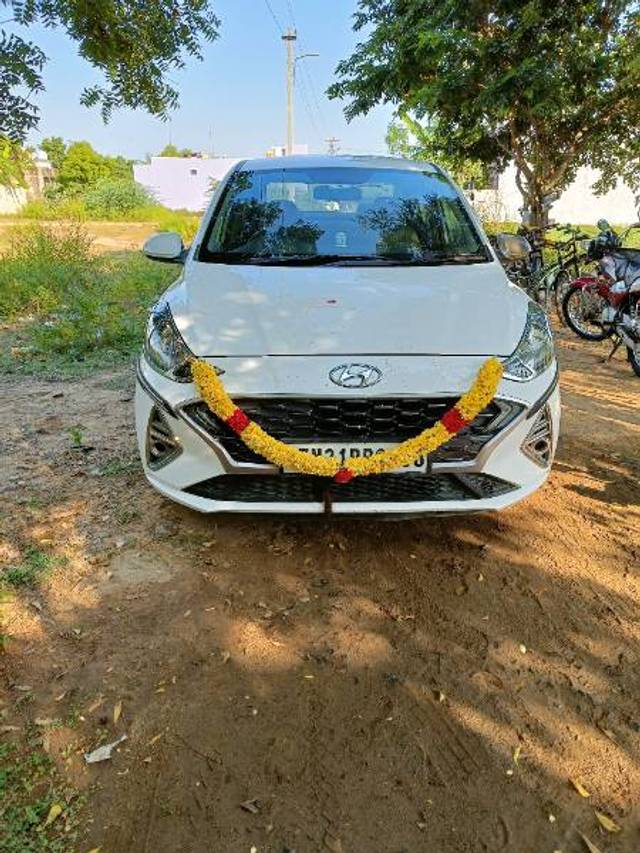 https://images10.gaadi.com/usedgaadi-sellcar/UsedCar/31425b7e-6516-4529-b5ff-a8099861e636/9316545e-4164-4779-b43e-6a8667d591a6.jpg?imwidth=6400