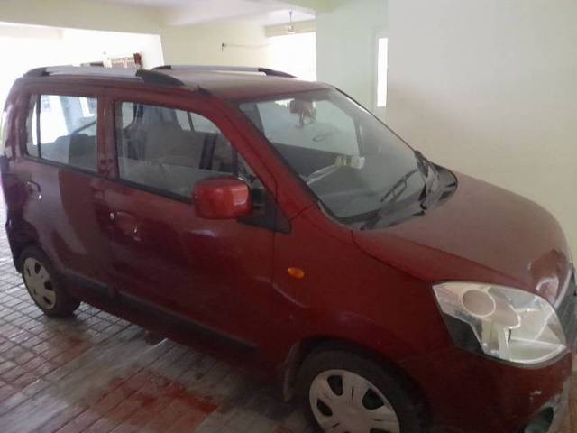 https://images10.gaadi.com/usedgaadi-sellcar/UsedCar/3158917e-8208-455e-af4b-f67823dfa00c/f75af8c9-2bc0-4986-984e-dbf7e63395f9.jpg?imwidth=6400