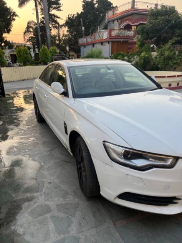 https://images10.gaadi.com/usedgaadi-sellcar/UsedCar/3159ff6b-b9b5-4072-a05a-9e37c0de895a/4a665a37-1645-481e-8709-14e4bc82d980.jpeg?imwidth=6400