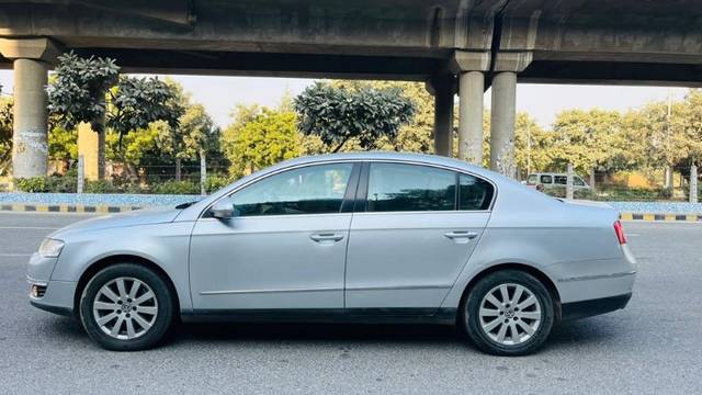 https://images10.gaadi.com/usedgaadi-sellcar/UsedCar/31997e7a-c0aa-454a-9be4-a807d0540784/0ee98649-94d2-41a2-a602-aaf34d8ed62a.jpeg?imwidth=6402