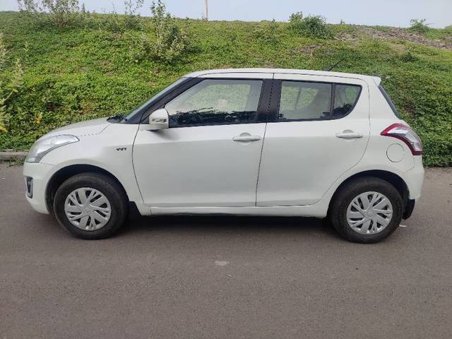 https://images10.gaadi.com/usedgaadi-sellcar/UsedCar/31a15ba9-d3b4-4d30-85c6-e92b0443a7de/369a9e8c-f5fa-4613-9faa-10653600f24d.jpg?imwidth=6402