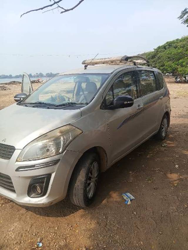https://images10.gaadi.com/usedgaadi-sellcar/UsedCar/31e18c6d-5ca8-43eb-a301-1128754bda55/2bb0d9d3-62d7-485a-ad8e-6bc9284c658c.jpg?imwidth=6400