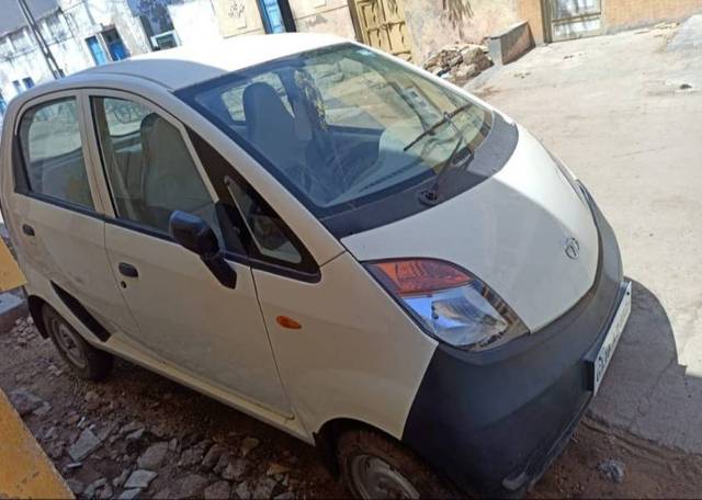 https://images10.gaadi.com/usedgaadi-sellcar/UsedCar/322c8f75-71c2-41b4-a2f2-4a54d6ca9d49/aa4975c7-26ef-4540-a450-2bf25aea051d.jpg?imwidth=6401