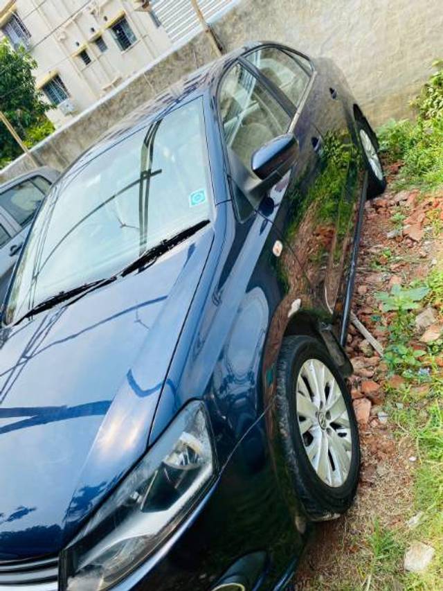 https://images10.gaadi.com/usedgaadi-sellcar/UsedCar/327736e7-40bf-41a8-be0b-7da109f6d8e2/216bc5e7-968e-4c80-a31f-acc8dd5e4ae9.jpg?imwidth=6401