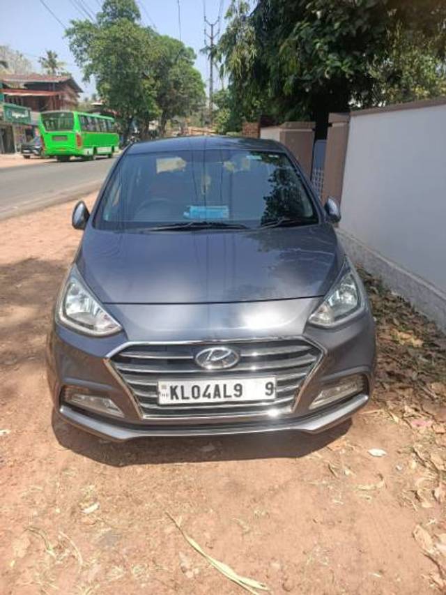 https://images10.gaadi.com/usedgaadi-sellcar/UsedCar/32b5e336-3a7f-4335-8271-0b83e6f5ae64/f1a4b84e-17c6-42df-8ae3-557a8e220820.jpg?imwidth=6400