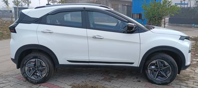 https://images10.gaadi.com/usedgaadi-sellcar/UsedCar/32fb0c12-cbd0-4ba9-893f-069eb62c35d1/94ca78c9-80ab-4d10-9ea3-8196a84905ae.jpg?imwidth=6402