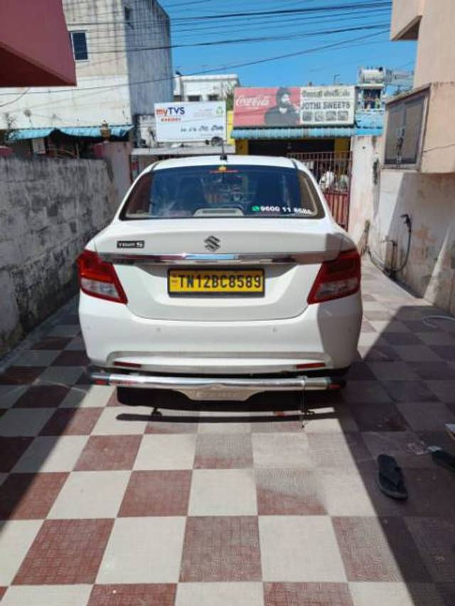 https://images10.gaadi.com/usedgaadi-sellcar/UsedCar/33083bf9-4319-4838-9ede-d53ac1b6a69c/7a42b8b9-e8fd-484d-ba01-7d4ca26509a0.jpeg?imwidth=6401