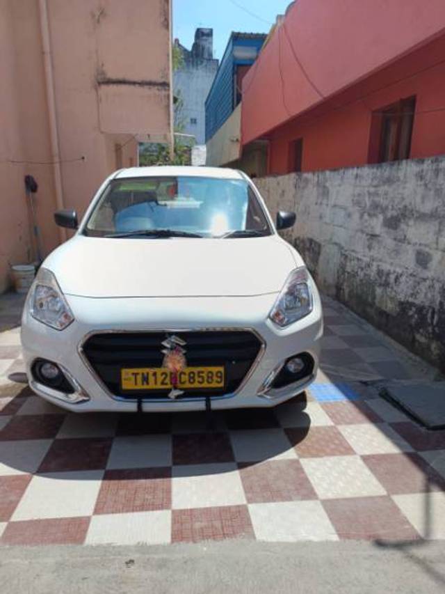 https://images10.gaadi.com/usedgaadi-sellcar/UsedCar/33083bf9-4319-4838-9ede-d53ac1b6a69c/e8873ded-8421-417c-8dfb-a590d3a58b02.jpeg?imwidth=6400