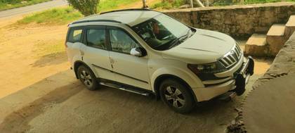 Mahindra XUV500 W8 AWD Mahindra XUV500 W8 AWD