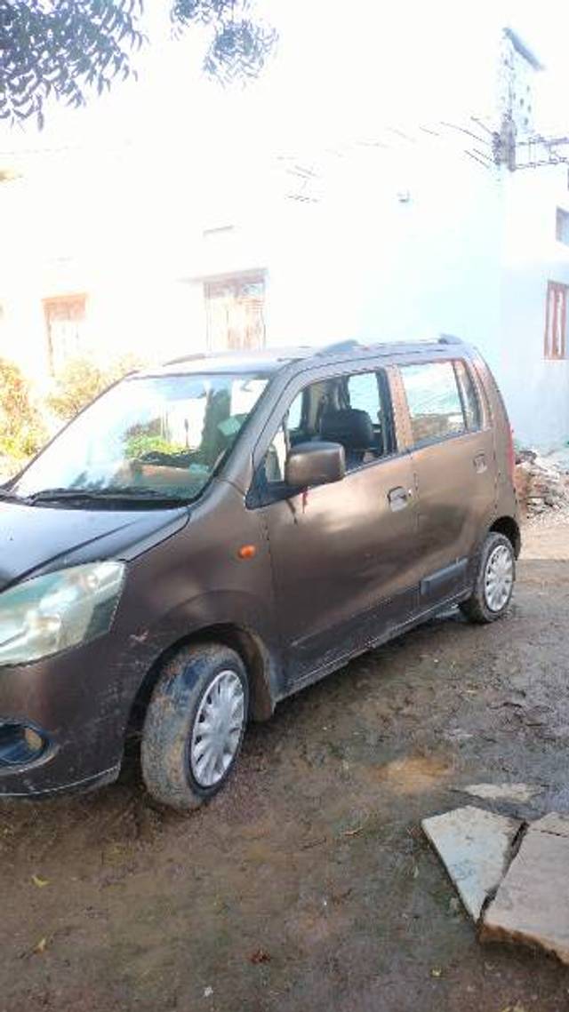 https://images10.gaadi.com/usedgaadi-sellcar/UsedCar/335294f0-94c7-43e4-b7a8-f5e121e41483/8ead4a90-8ff6-4924-bf65-64a8e55566eb.jpg?imwidth=6400