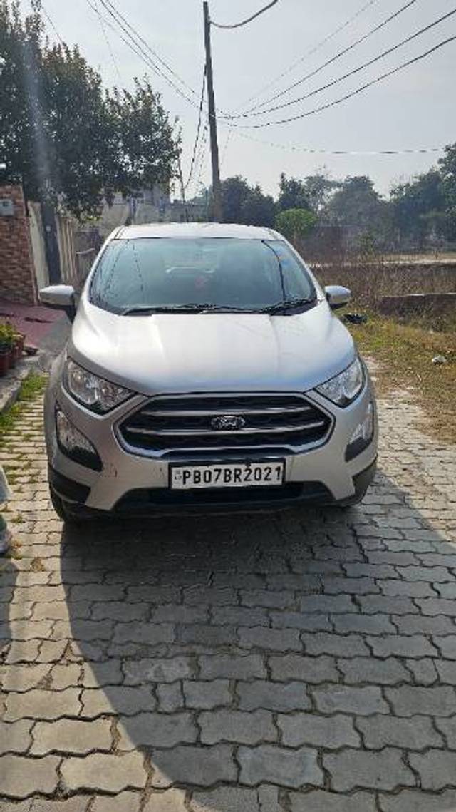 https://images10.gaadi.com/usedgaadi-sellcar/UsedCar/33a8d39b-d746-4379-8ed4-372e9f95439f/534613aa-cfe9-41c9-a3c0-45ba485839f1.jpg?imwidth=6400