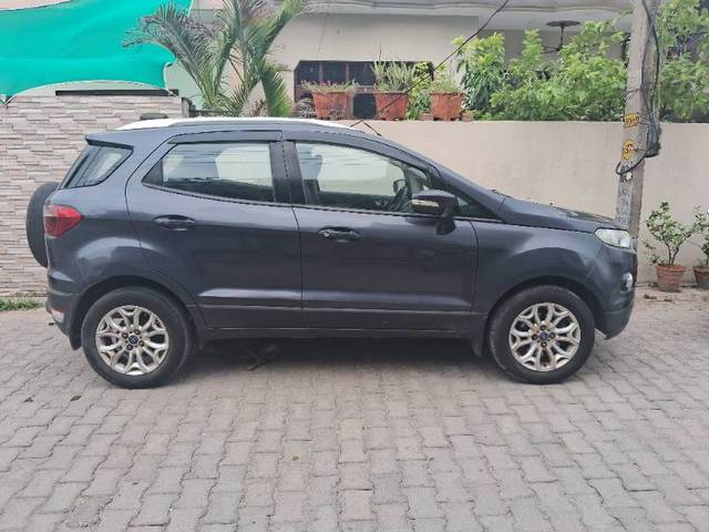 https://images10.gaadi.com/usedgaadi-sellcar/UsedCar/33b50aa6-2c3b-423e-bc50-1d8e846919dd/50be7da5-967f-49be-a2ff-584bd9fa87ce.jpg?imwidth=6401