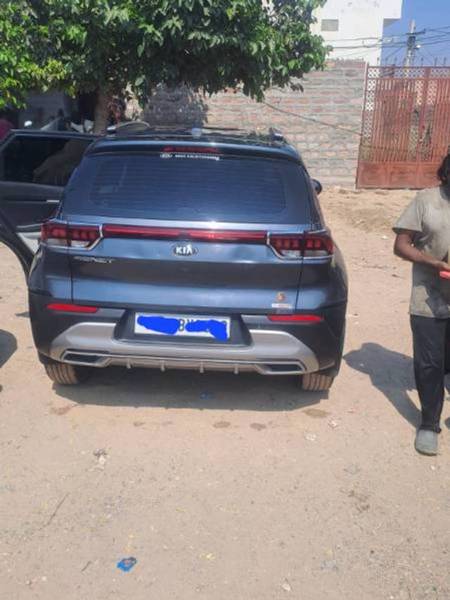 https://images10.gaadi.com/usedgaadi-sellcar/UsedCar/33d5267e-d472-4b9f-9ee6-276d3ff5f071/c3468345-92e9-4232-8d07-8fd640e64178.jpg?imwidth=6401