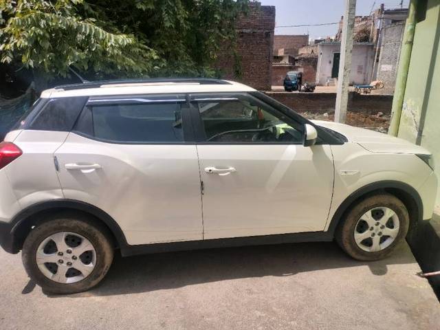 https://images10.gaadi.com/usedgaadi-sellcar/UsedCar/3412db81-880d-4507-bab1-a9a0a3c73168/65423308-75d6-494f-92d7-6f4961a5ab63.jpg?imwidth=6401