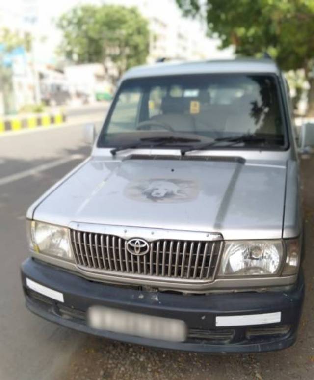 https://images10.gaadi.com/usedgaadi-sellcar/UsedCar/342570e3-badf-4342-9134-7928c563c4e8/b09d2264-10a9-4b2d-b12c-cf222239f213.jpg?imwidth=6400