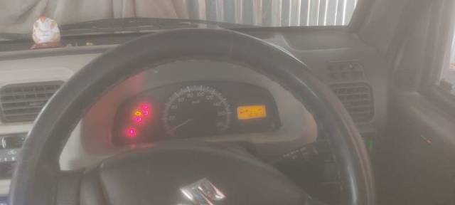 https://images10.gaadi.com/usedgaadi-sellcar/UsedCar/346e912a-5da8-40dd-ba1d-2d1e7f3f19e3/53775846-5b09-408b-8a42-ac5225be2008.jpg?imwidth=6401