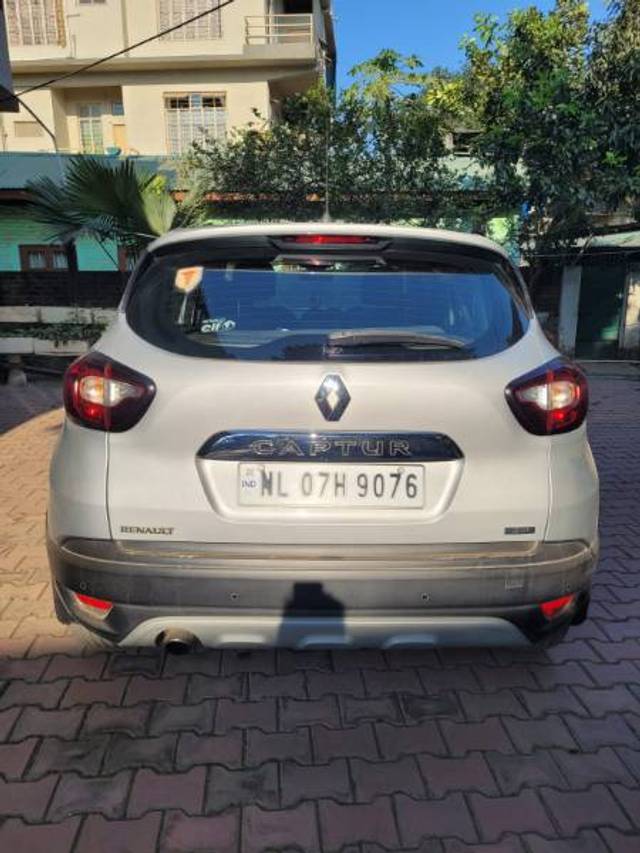 https://images10.gaadi.com/usedgaadi-sellcar/UsedCar/347e12ef-f188-4d9e-8a31-22bfd4a83fd8/0a4a53c2-e97c-44ec-8698-7874f15738e6.jpg?imwidth=6401