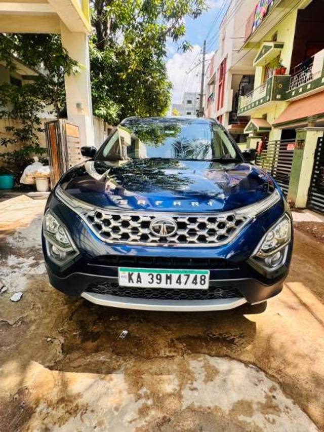 https://images10.gaadi.com/usedgaadi-sellcar/UsedCar/3499cb70-acf8-4572-a88e-535dcf711d99/bd59960d-5514-4141-8113-a93a0ee54dfa.jpg?imwidth=6400