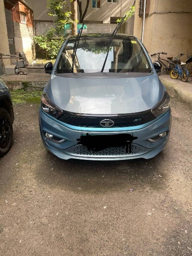 https://images10.gaadi.com/usedgaadi-sellcar/UsedCar/34aa44b1-2fb2-4b93-840d-62b1ecbb12bc/f8aceca6-4399-4c73-b309-7e10ce59f9db.jpeg?imwidth=6400