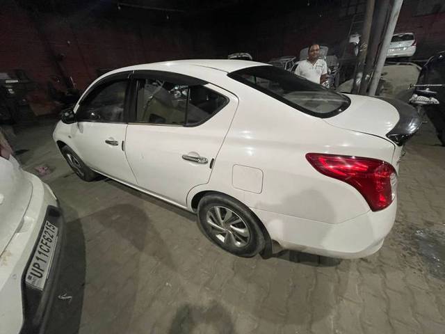 https://images10.gaadi.com/usedgaadi-sellcar/UsedCar/35656837-2af5-481f-8bf6-9c660101ae1f/bd9162d0-592a-4894-9635-a80b7549f8e6.jpg?imwidth=6401