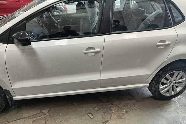 https://images10.gaadi.com/usedgaadi-sellcar/UsedCar/35aab502-6851-4888-92d2-a54b0982f30f/14e070d6-ba23-4716-ae0c-7778a2b783c1.jpeg?imwidth=6400