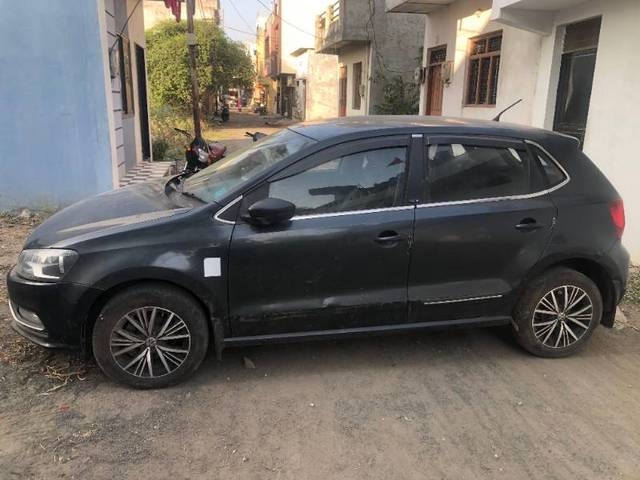 https://images10.gaadi.com/usedgaadi-sellcar/UsedCar/35b9e18d-6605-4c5f-a4ff-b76a2d46fe16/36fecd20-70b4-4dd7-a383-f9d21742eff2.jpg?imwidth=6400