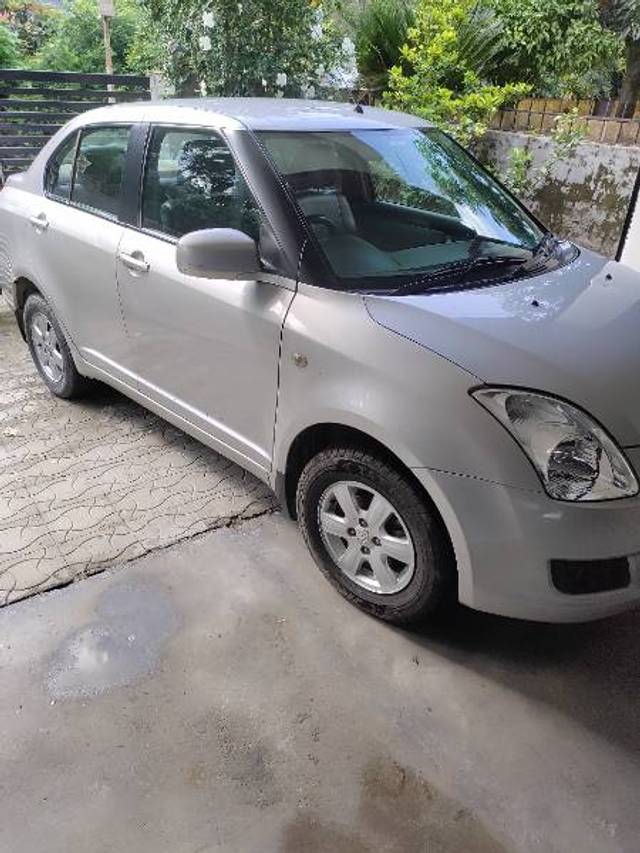 https://images10.gaadi.com/usedgaadi-sellcar/UsedCar/370fb172-b561-4edb-8a85-ede8c8e0a3c8/bdb26a0b-1787-4766-ab87-b978879faa6d.jpg?imwidth=6400