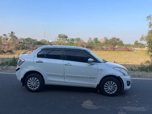 https://images10.gaadi.com/usedgaadi-sellcar/UsedCar/3715f778-8402-4bce-b503-1b12dea071e4/b2d93f86-5e2b-47bf-b2d1-ed58b88bd2dc.jpeg?imwidth=6401