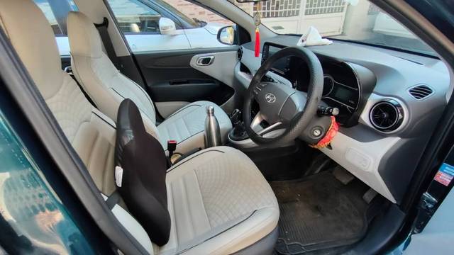 https://images10.gaadi.com/usedgaadi-sellcar/UsedCar/371ae1f6-174c-4a9a-bf8b-0170fbdea8b7/d7e38890-6524-4d86-9dd4-e7c0914badae.jpg?imwidth=6402