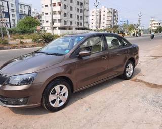 Skoda Rapid Skoda Rapid 1.0 TSI Ambition AT