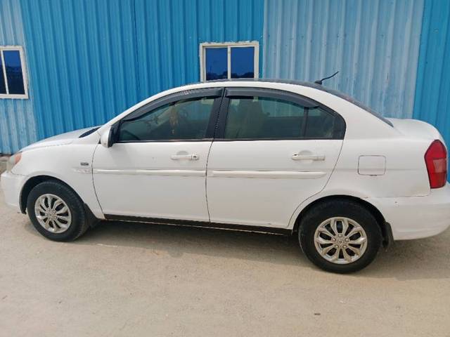 https://images10.gaadi.com/usedgaadi-sellcar/UsedCar/375e30d9-f736-46b7-b997-a433621a139e/c54d36b5-d8f1-450f-ac9c-34f68109f30e.jpg?imwidth=6400