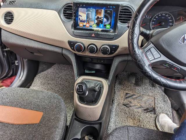 https://images10.gaadi.com/usedgaadi-sellcar/UsedCar/37656ff3-4e1f-4317-8ba5-a8b03b2ebabe/7979fcd5-3cb9-411d-bbfa-0d77e87c3fe3.jpg?imwidth=6401