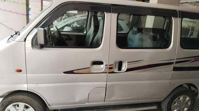 https://images10.gaadi.com/usedgaadi-sellcar/UsedCar/37676fdf-f8ef-4d94-bf31-b69708352732/d6d14c6b-59c9-42c6-bc48-30f37da3673b.jpg?imwidth=6400