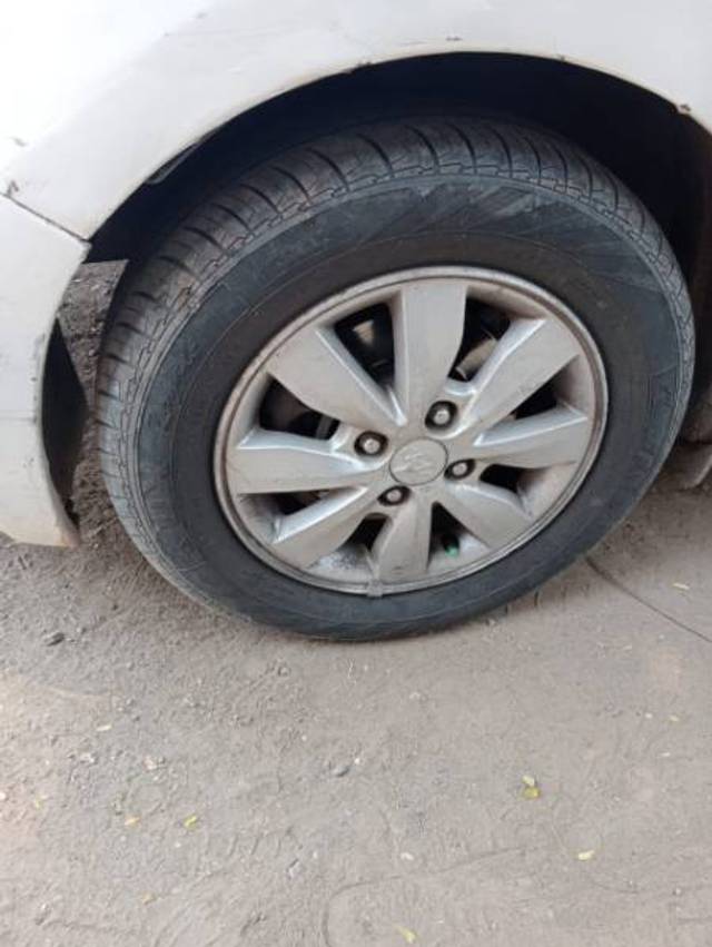 https://images10.gaadi.com/usedgaadi-sellcar/UsedCar/3842e21b-bd1c-47dd-b120-db84cbfa80c6/e3078cac-f449-416f-a31a-0e74010dbd98.jpg?imwidth=6402