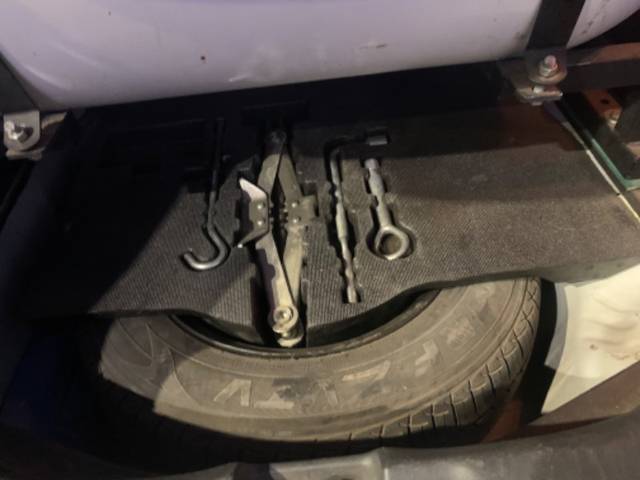 https://images10.gaadi.com/usedgaadi-sellcar/UsedCar/38498596-85b9-4e61-9075-76fbda9fb0dd/1e8e4627-a532-40ba-aa82-4f85432bcbf1.jpeg?imwidth=6401