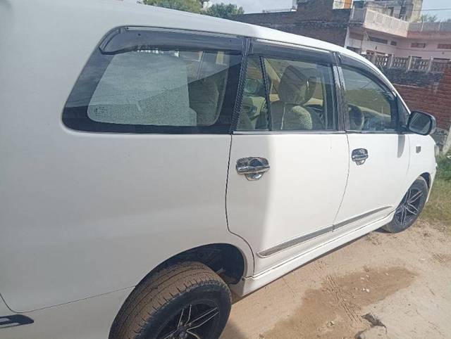 https://images10.gaadi.com/usedgaadi-sellcar/UsedCar/386bd427-33e7-4f72-a163-83d60e231a52/edea4ec4-7df8-4611-b229-acdb9687a111.jpg?imwidth=6401