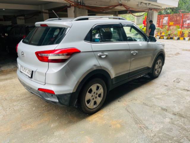 https://images10.gaadi.com/usedgaadi-sellcar/UsedCar/38a6b029-3617-4636-9221-7bf7956a0708/a320f8a6-3201-43be-8aa6-0b93f8ab7062.jpeg?imwidth=6401