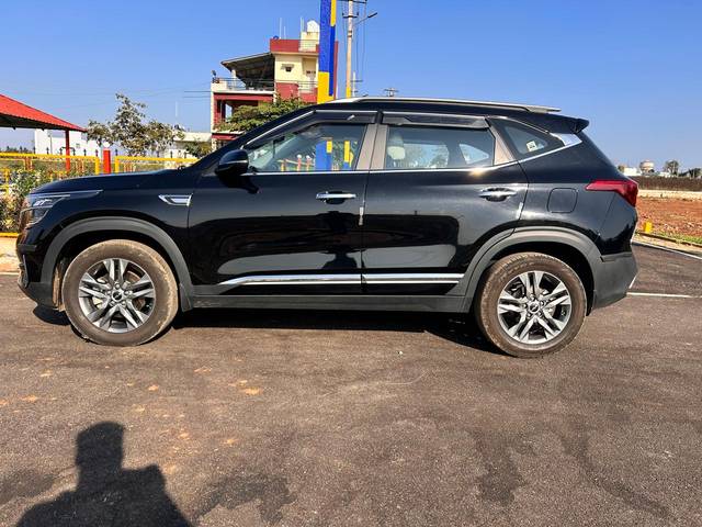 https://images10.gaadi.com/usedgaadi-sellcar/UsedCar/3925e23d-80d2-440e-a318-39132fcf6b51/26ba64bf-7bf9-4dc2-b608-d6c8d7d2e692.jpg?imwidth=6402