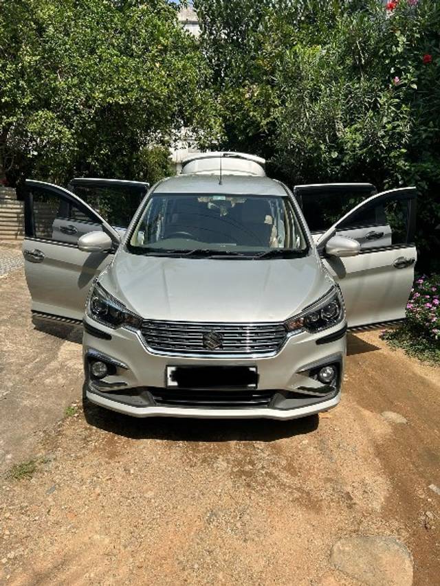 https://images10.gaadi.com/usedgaadi-sellcar/UsedCar/39a303ec-bf63-41db-b9e9-199207086e0f/38affe9a-fce0-467b-b827-09006252f7da.jpeg?imwidth=6402