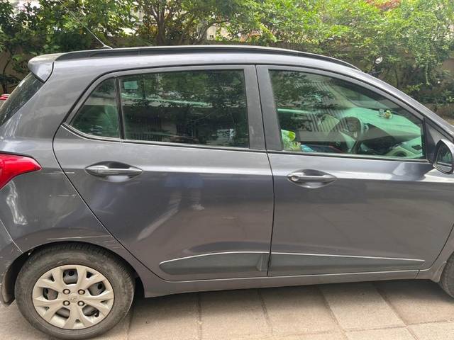 https://images10.gaadi.com/usedgaadi-sellcar/UsedCar/3a1ff83c-a00e-43b0-ab3f-4aa4c850e067/21df3ab8-fa9d-493c-a9f5-b40fb1e810d3.jpeg?imwidth=6401