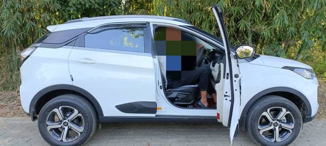 https://images10.gaadi.com/usedgaadi-sellcar/UsedCar/3a2009b3-c492-4ef7-a82a-60fe9ba71da7/a80052a4-a585-4e90-981a-3838fdfeddb4.jpg?imwidth=6401