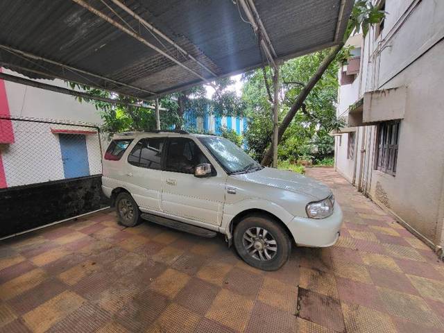 https://images10.gaadi.com/usedgaadi-sellcar/UsedCar/3a5156ca-491d-45cf-9678-35868e86f644/d7c3bf2f-0ca8-42ca-b92b-99a888122724.jpg?imwidth=6400