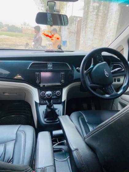 Mahindra Marazzo M6 Plus BSVI Mahindra Marazzo M6 Plus BSVI