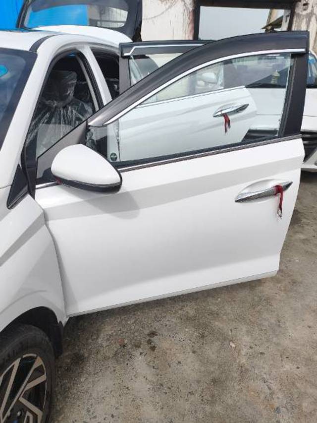 https://images10.gaadi.com/usedgaadi-sellcar/UsedCar/3b348303-d267-4846-a03c-c493cf06e4a3/ee473f9f-b235-409e-be0b-89c724a703f4.jpg?imwidth=6400