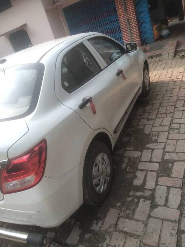 https://images10.gaadi.com/usedgaadi-sellcar/UsedCar/3b826000-0140-42dd-b98f-2309d0b0a0a5/5e3f6896-eb5f-4b3d-8cd7-7299a220a1aa.jpg?imwidth=6402