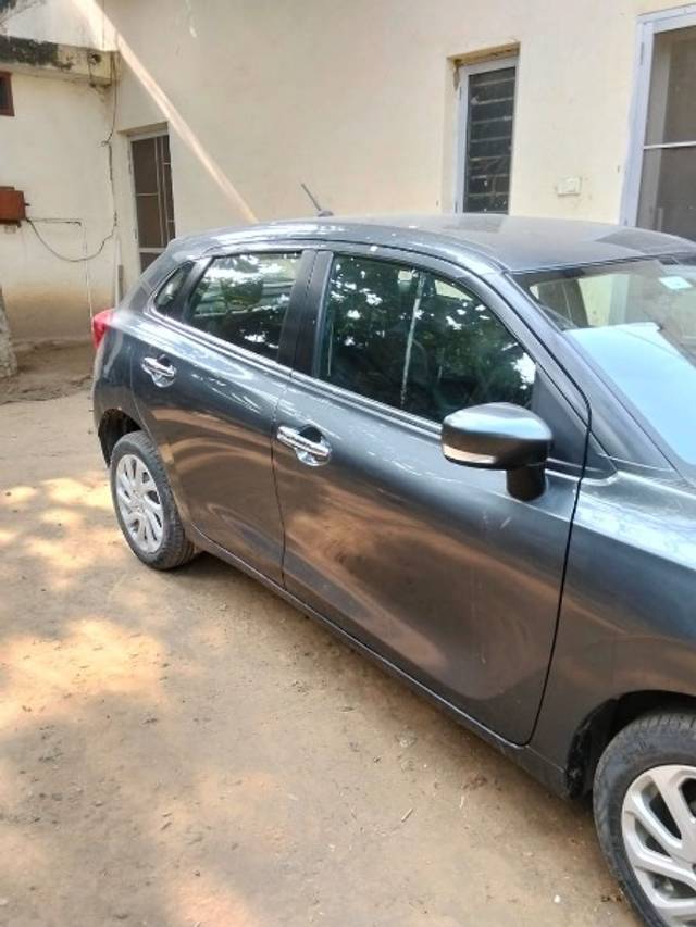 https://images10.gaadi.com/usedgaadi-sellcar/UsedCar/3b8721f5-9305-4cdc-8466-a66f35cd57c0/48c12e84-111f-46c3-aedb-684d24649304.jpeg?imwidth=6402